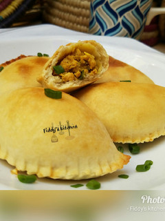 A picture of Mini meatpie.