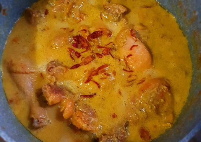 Opor Ayam Kuning Creamy and Healthy