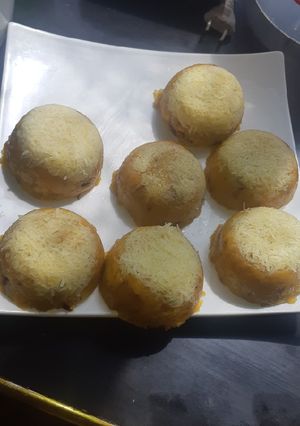 Una foto de Masaco de plátano de freír acompañado con un delicioso café😋😋
