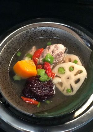 Hình của món Canh sườn non hầm củ sen, cà rốt, táo đỏ và kỷ tử-Instant Pot.