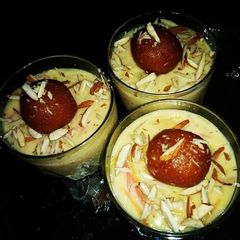 Mango Custard Sawiyaan😋😍 A picture of Mango Custard Sawiyaan😋😍.