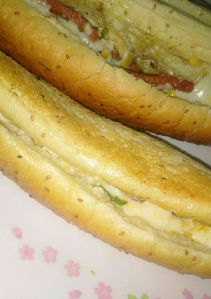 عکسی از دستور ساندویچ مرغ و سوسیس