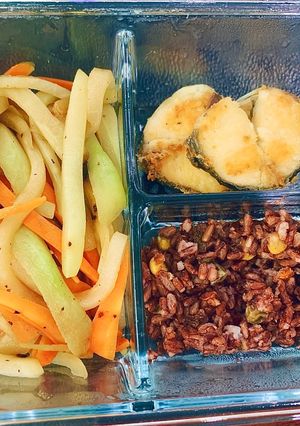 Hình của món EAT CLEAN - CÁ BASA ÁP CHẢO MIX RAU CỦ XÀO.