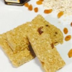A picture of Peanut butter Honey Oats Bars.