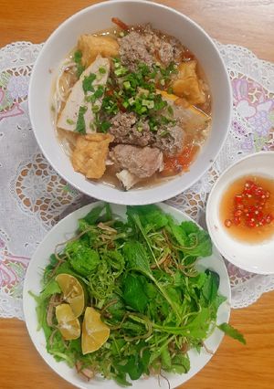 Hình của món Bún riêu cua.