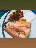 Salmone alla salsa di soia con salsa all'aglio
