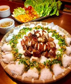 bánh hỏi heo quay