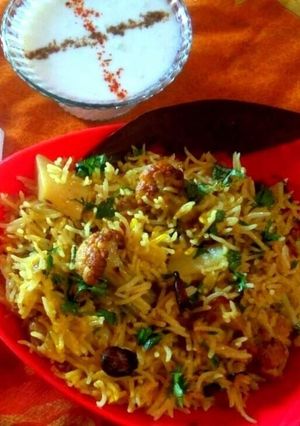 A picture of Cauliflower biryani.