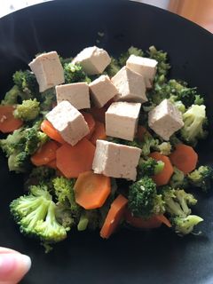 Una foto de Brócoli con zanahoria al microondas 🥦 🥕