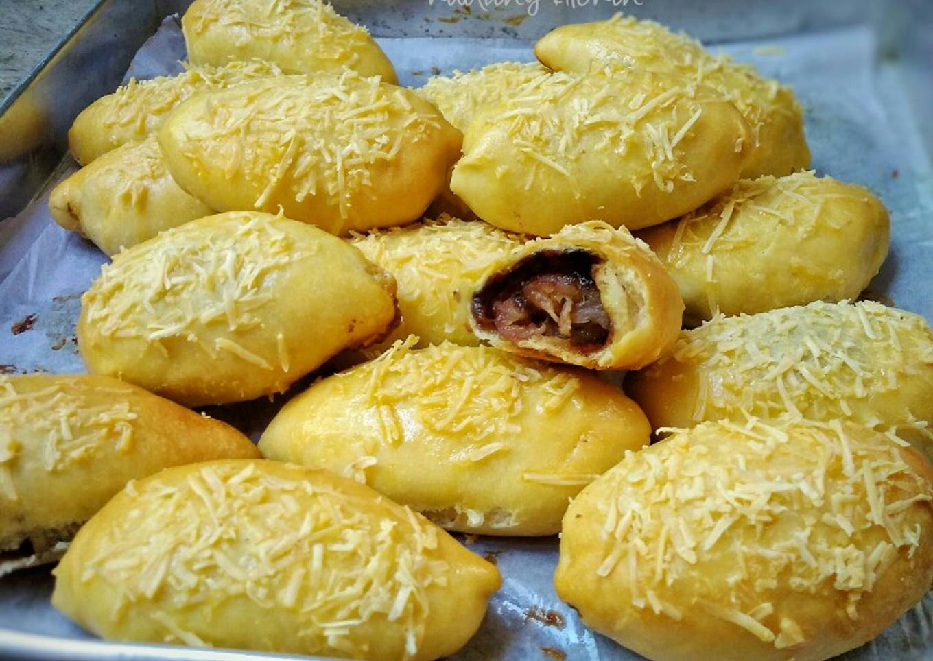 Roti Pisang Coklat Toping Keju