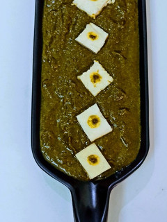 होटल स्टाइल पालक पनीर (Hotel style palak paneer recipe in hindi) रेसिपी मुख्य फोटो