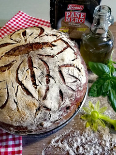 Foto di Pane casereccio ai 7 cereali con lievito madre