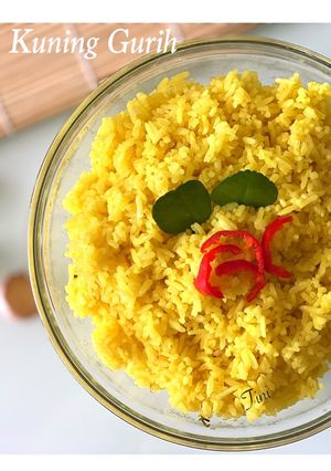 Foto resep Nasi Kuning Harum Gurih bawang putih ala chef Rudy Choiruddin