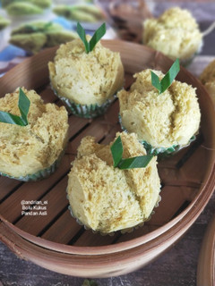 Foto resep Bolu Kukus Pandan Asli