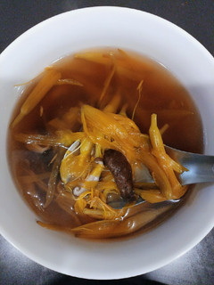 金針香菇湯(素食料理)(簡單料理)(節約料理) 的食譜成品照片