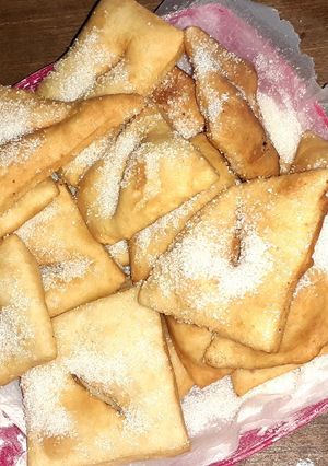 Una foto de Torta fritas agridulces 😊