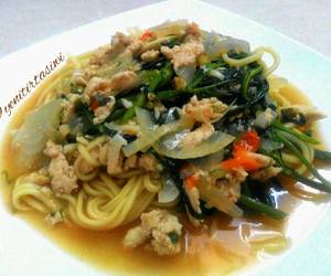 Resep Baru Mie Kangkung Pedas Paling Enak