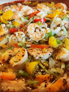 A picture of Garlic Shrimp Stir-Fry with Peppers & Onions.