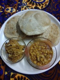 লুচি ছোলার ডাল(Luchi cholar dal recipe in Bengali) রেসিপির প্রধান ছবি