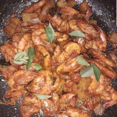A picture of Spicy king prawns fry.