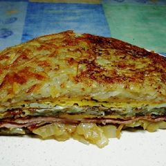 A picture of LeVié Bacon, Cheese and Egg Potato Burger.