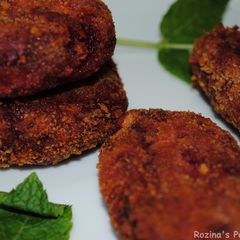 A picture of Beetroot patty.