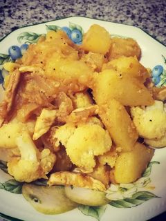 Una foto de Alloo Gobi (con pollo)