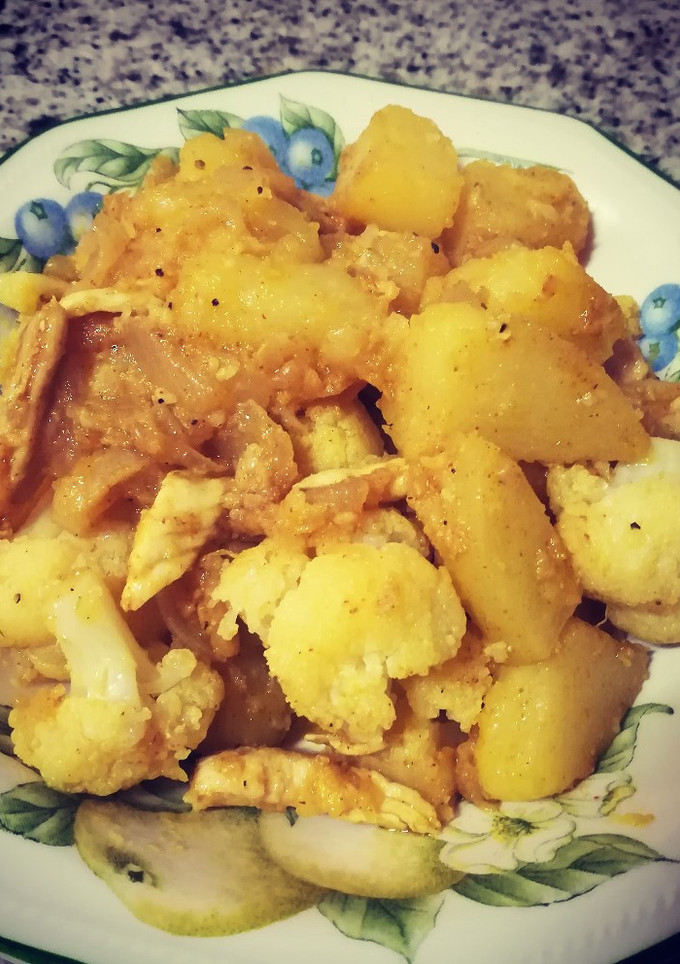Una foto de Alloo Gobi (con pollo)