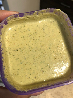 A picture of Cilantro garlic sauce.