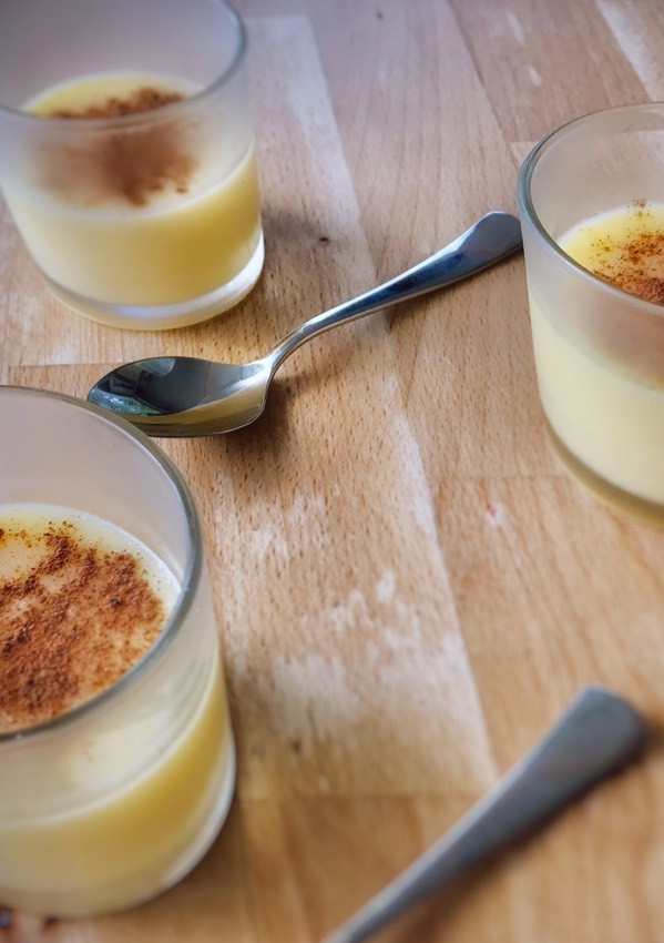 Una foto de Natillas de suero de leche