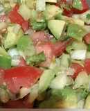 Ensalada de apio, palta y tomate