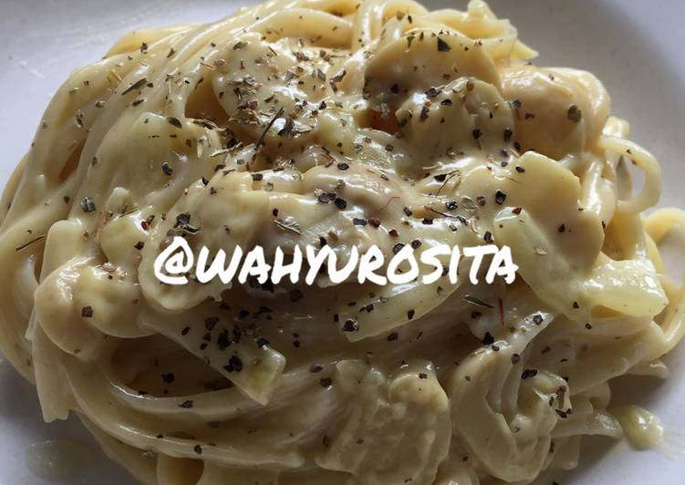 Resep Fettucini Mushroom Carbonara oleh Wahyu Rosita 