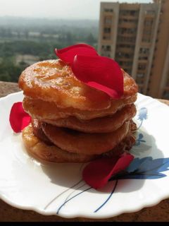 মালপোয়া (Malpua recipe in bengali) রেসিপির প্রধান ছবি