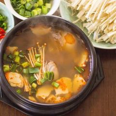 A picture of Sundubu.