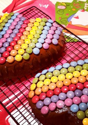 Une photo de ☆Drip Cake Chocolat au Lait et Smarties©☆