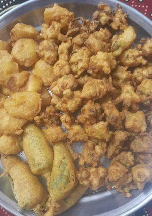 A picture of Mix pakory.