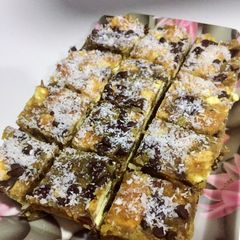A picture of Dates Marie biscuit delight.