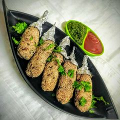 A picture of Potato Lollipops.