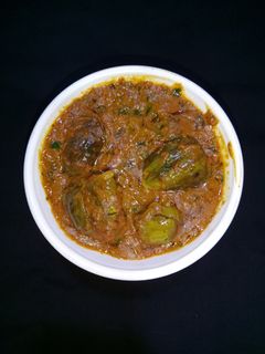 राजस्थानी भरवा बैंगन (Rajasthani bharwa Baingan recipe in hindi) रेसिपी मुख्य फोटो