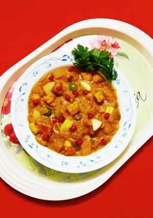 A picture of Fruit korma.