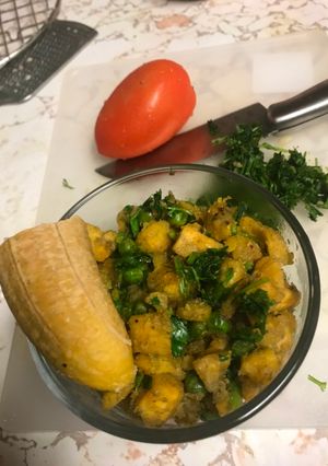 A picture of Banana curry.