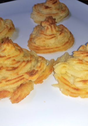 Una foto de Papas Duquesa
