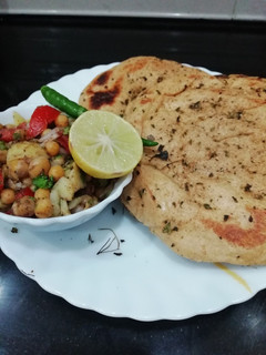 A picture of Kulcha prepared with Wheat Flour.