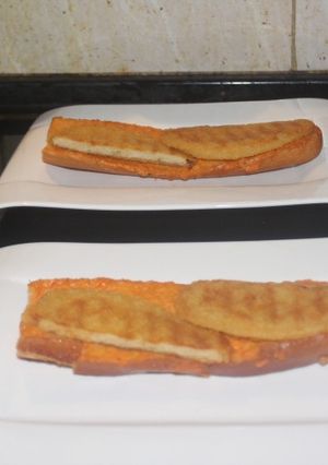 Una foto de Panini de pollo empanado