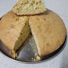 A picture of Passion fruit cake 🍰.