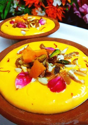 A picture of Mango shrikhand.