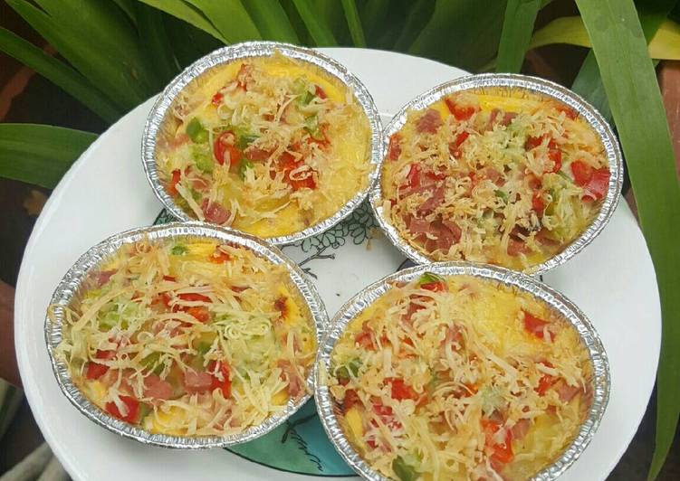 Langkah Mudah untuk Membuat Cup kentang dan omelet yang Enak Banget