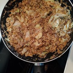 A picture of Beef fried rice.