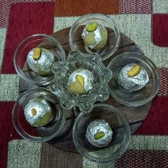 A picture of Kaju balls.