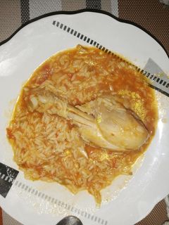 Una foto de Guiso de pollo con arroz